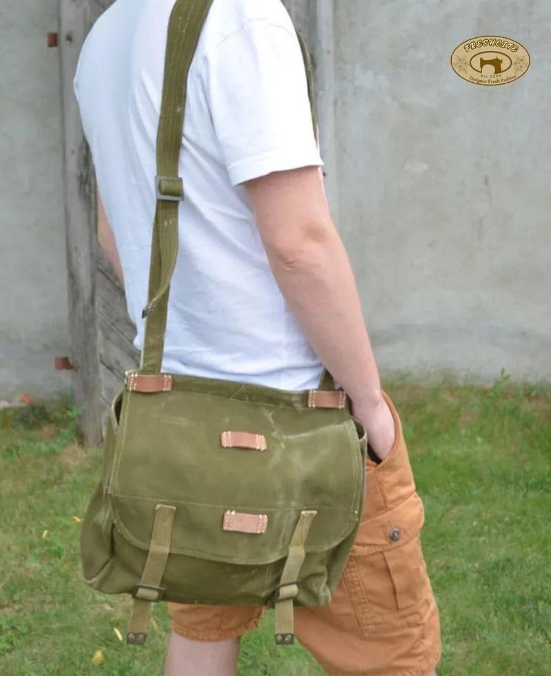 Canvas Messenger Bag – Army Green