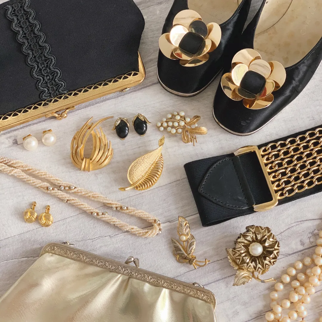 Retro Accessories